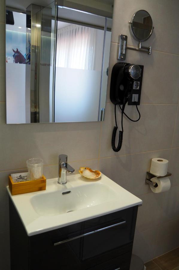 Hostal Don Suero De Quinones Hospital de Órbigo Exterior foto
